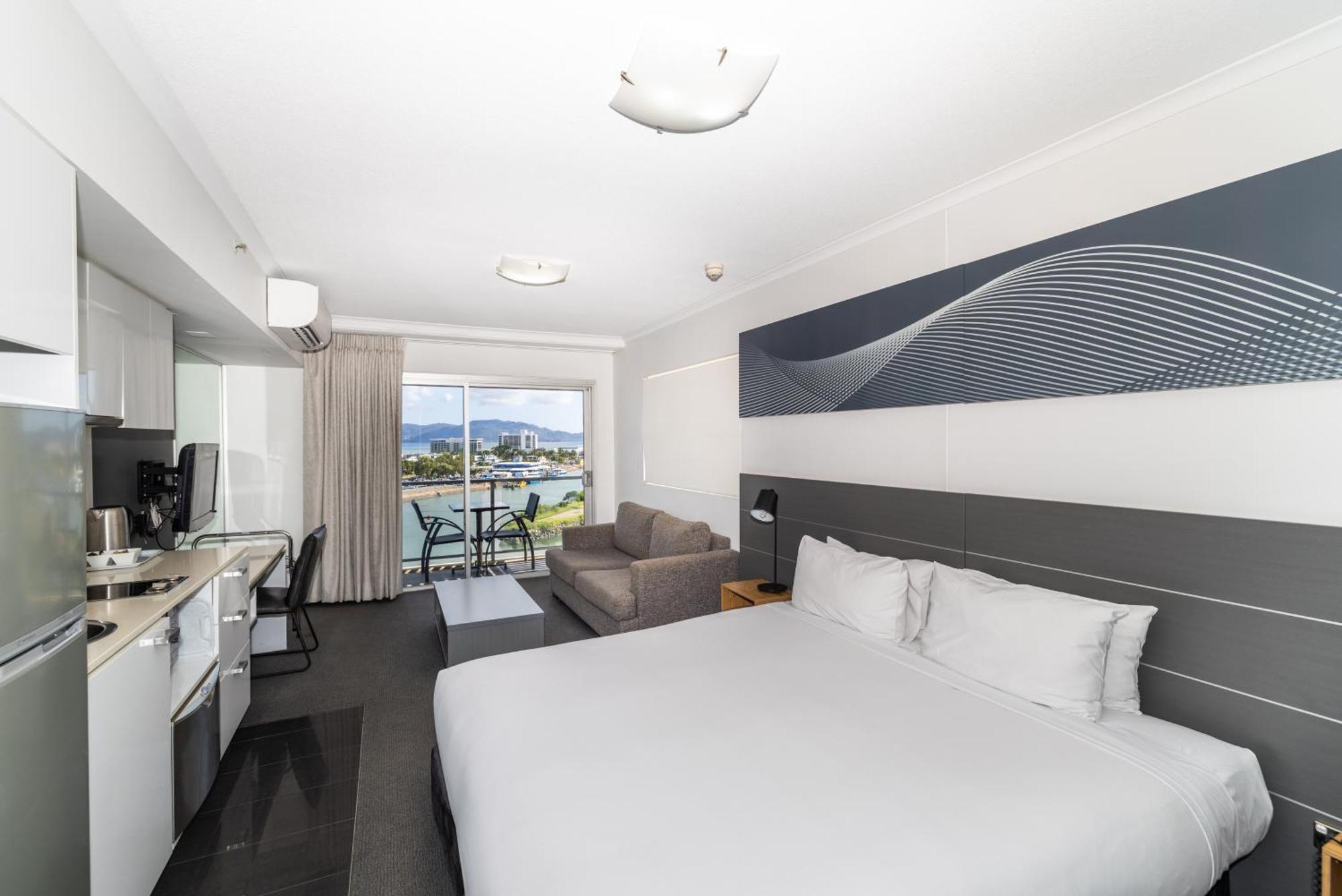 Oaks Townsville Metropole Hotel Εξωτερικό φωτογραφία